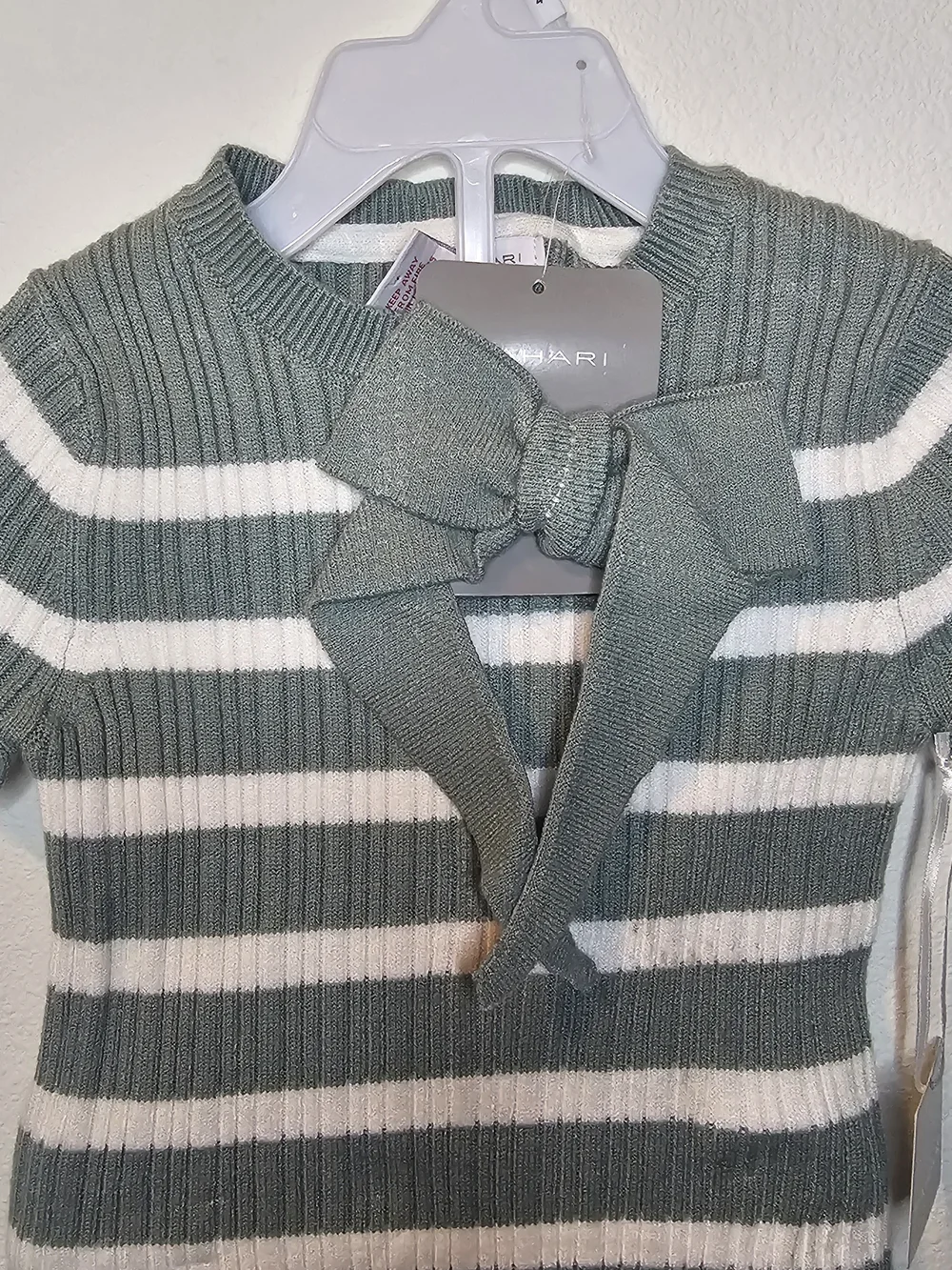 Tahari soft ribbed
